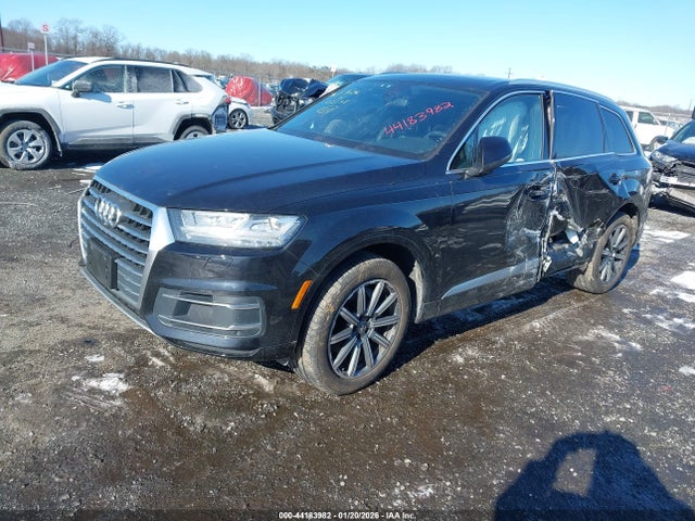 2019 AUDI Q7 WA1LHAF71KD028346 Photo 1