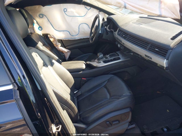 2019 AUDI Q7 WA1LHAF71KD028346 Photo 4