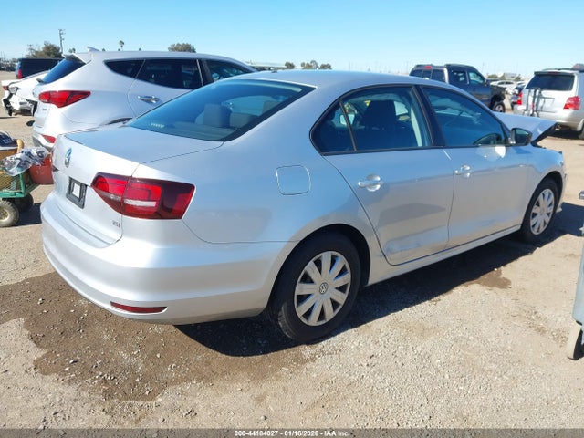 3VW267AJ6GM330205 Volkswagen Jetta 1.4t S