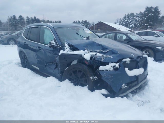2022 BMW X3 5UX53DP07N9J50327