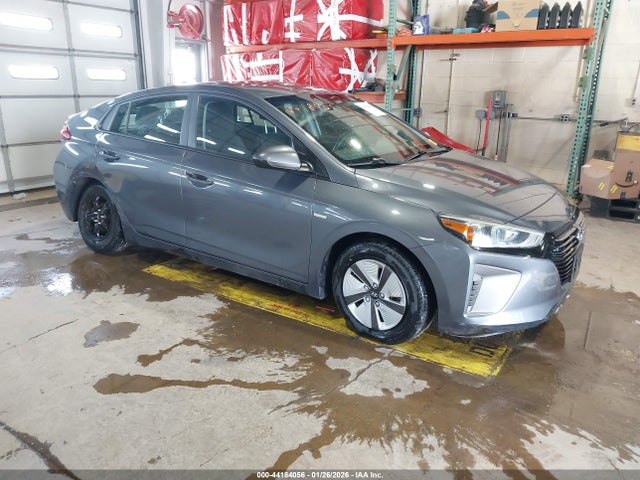 2017 HYUNDAI IONIQ HYBRID KMHC65LC3HU030625