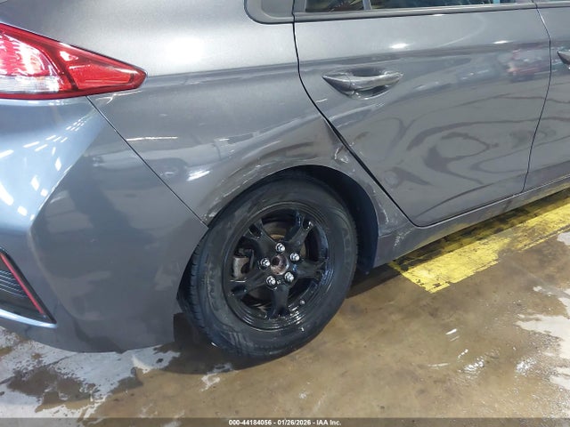 2017 HYUNDAI IONIQ HYBRID KMHC65LC3HU030625 Photo 5