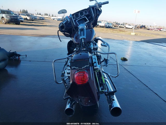 Harley-Davidson Flhtk Ultra Limited 2018 1HD1KED37JB667913 Image 6