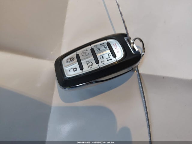 2022 Chrysler Pacifica Touring L მანქანა იყიდება აუქციონზე, vin: 2C4RC1BG3NR197578, აუქციონის ნომერი: 44184081