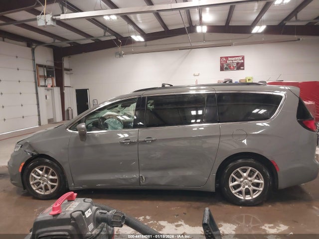 2022 Chrysler Pacifica Touring L მანქანა იყიდება აუქციონზე, vin: 2C4RC1BG3NR197578, აუქციონის ნომერი: 44184081