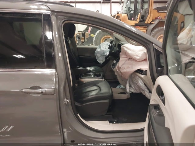 2022 Chrysler Pacifica Touring L მანქანა იყიდება აუქციონზე, vin: 2C4RC1BG3NR197578, აუქციონის ნომერი: 44184081