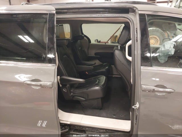 2022 Chrysler Pacifica Touring L მანქანა იყიდება აუქციონზე, vin: 2C4RC1BG3NR197578, აუქციონის ნომერი: 44184081