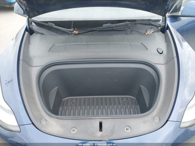 2021 TESLA MODEL Y 5YJYGDEE8MF266187 Photo 9