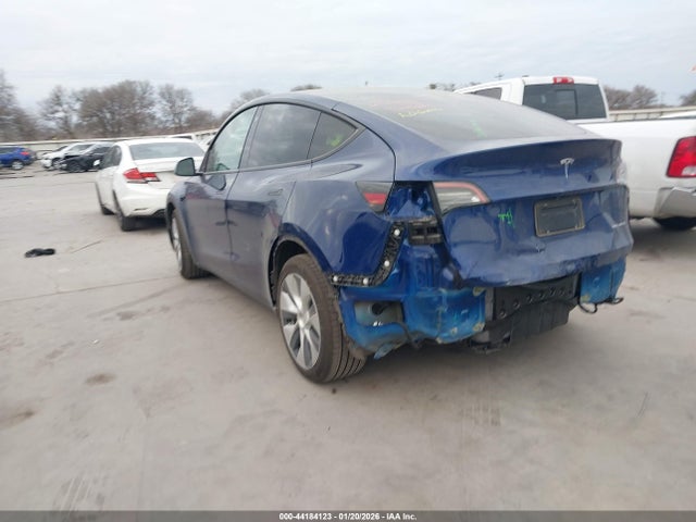 2021 TESLA MODEL Y 5YJYGDEE8MF266187 Photo 2