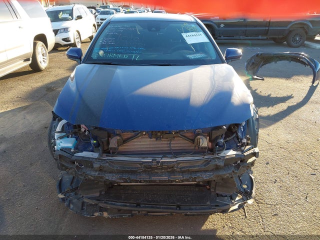 4T1C11AK5RU215536 Toyota CAMRY LE