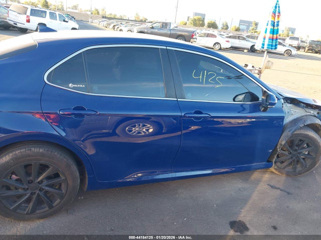 4T1C11AK5RU215536 Toyota CAMRY LE