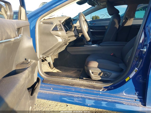 4T1C11AK5RU215536 Toyota CAMRY LE