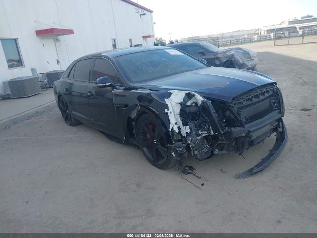 2018 BENTLEY FLYING SPUR SCBEJ9ZA9JC067038