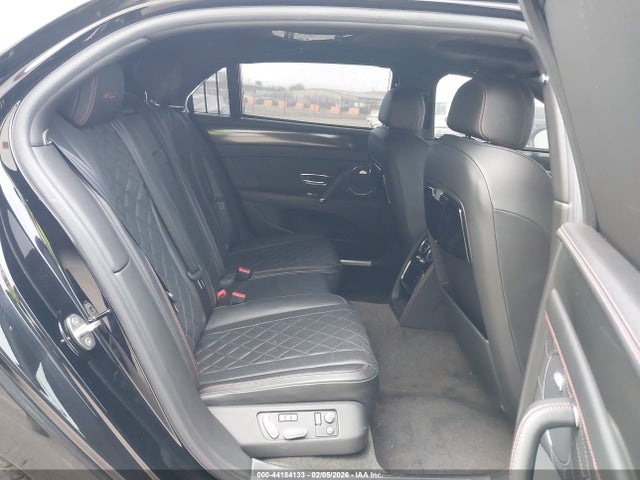 2018 BENTLEY FLYING SPUR SCBEJ9ZA9JC067038 Photo 7