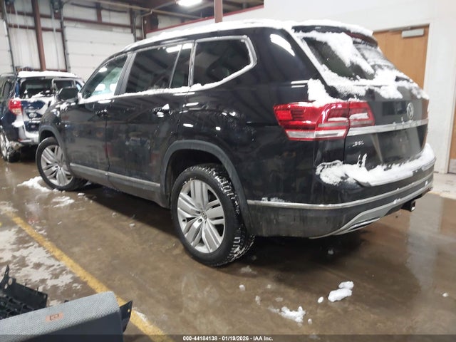 2020 VOLKSWAGEN ATLAS 1V2MR2CA5LC504746 Photo 2