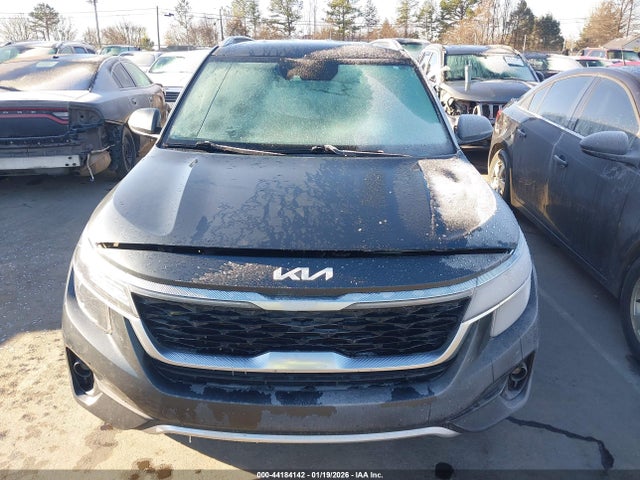 44184142 :رقم المزاد ، KNDEUCAA3P7421344 vin ، 2023 Kia Seltos S مزاد بيع