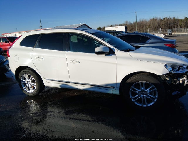 Aukcja sprzedaży 2015 Volvo Xc60 T5 Premier, vin: YV426MDB1F2586860, numer aukcji: 44184156