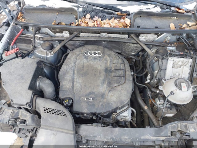 WA1ANAFY4J2200114 Audi Q5 2.0t Premium/2.0t Tech Premium
