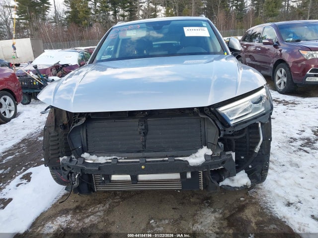 WA1ANAFY4J2200114 Audi Q5 2.0t Premium/2.0t Tech Premium