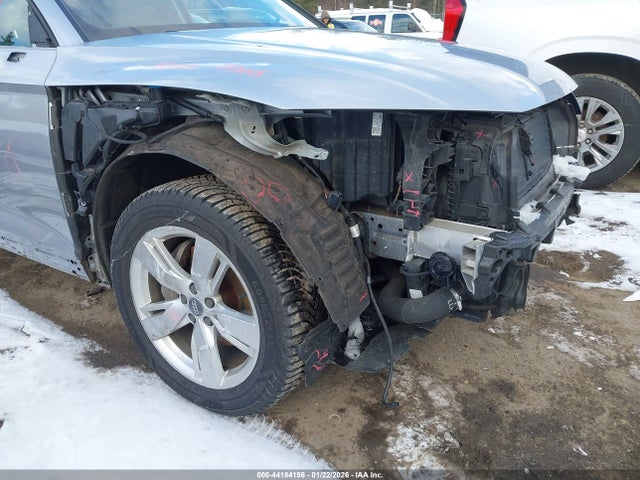 WA1ANAFY4J2200114 Audi Q5 2.0t Premium/2.0t Tech Premium