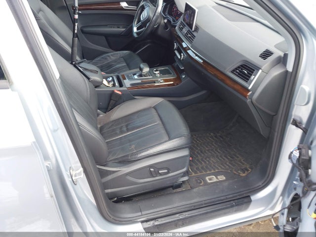 WA1ANAFY4J2200114 Audi Q5 2.0t Premium/2.0t Tech Premium