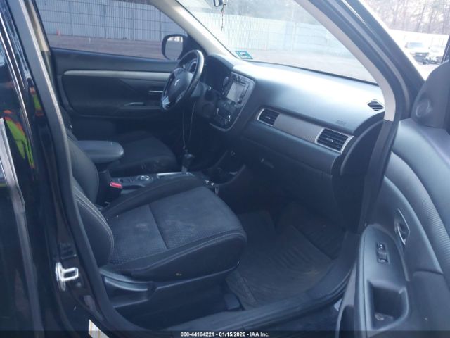 2016 MITSUBISHI OUTLANDER JA4AZ3A34GZ035211 Photo 4