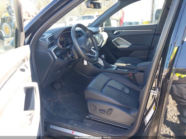 2025 AUDI Q3 WA1DECF31S1017788 Photo 4