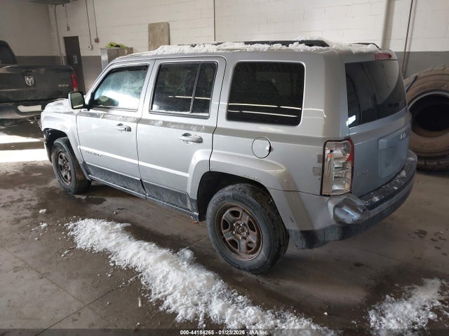 2016 Jeep Patriot Sport მანქანა იყიდება აუქციონზე, vin: 1C4NJRBB2GD668763, აუქციონის ნომერი: 44184265