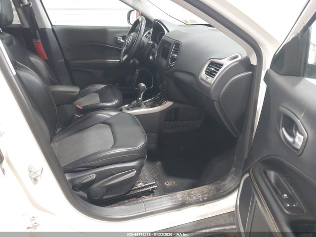 2019 JEEP COMPASS 3C4NJDBB5KT593479 Photo 4