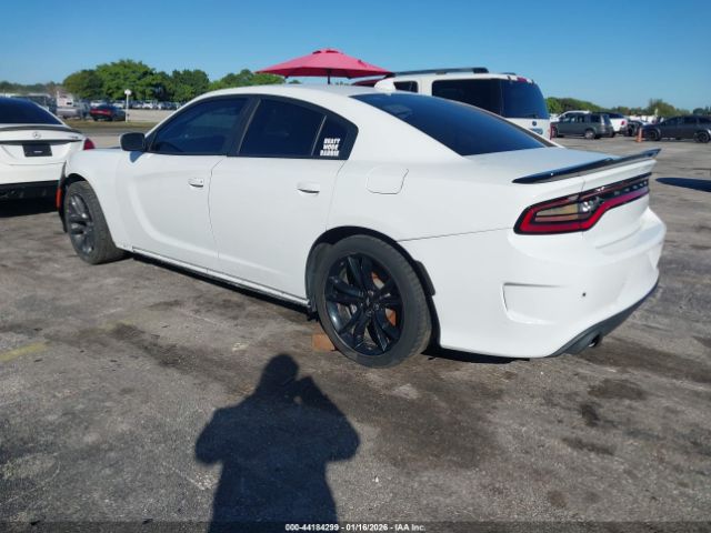 2019 DODGE CHARGER 2C3CDXGJ2KH646734 Photo 2