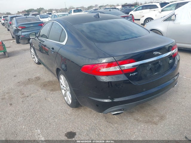 2013 JAGUAR XF SAJWJ0EF8D8S80943 Photo 2