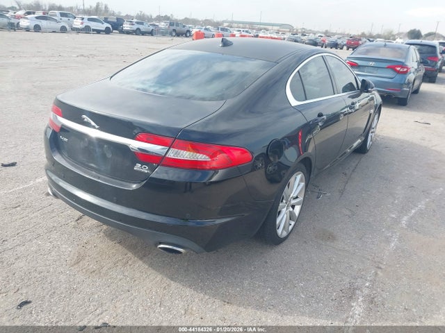 2013 JAGUAR XF SAJWJ0EF8D8S80943 Photo 3