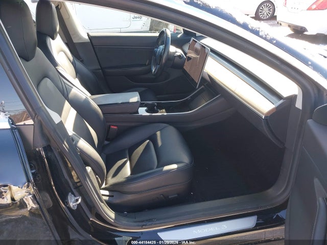 2019 TESLA MODEL 3 5YJ3E1EA4KF398341 Photo 4