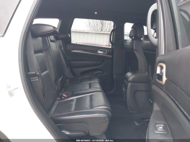 1C4RJFCT0HC730482 Jeep Grand Cherokee Overland 4x4