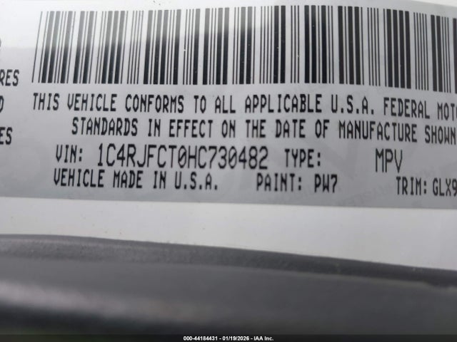 1C4RJFCT0HC730482 Jeep Grand Cherokee Overland 4x4