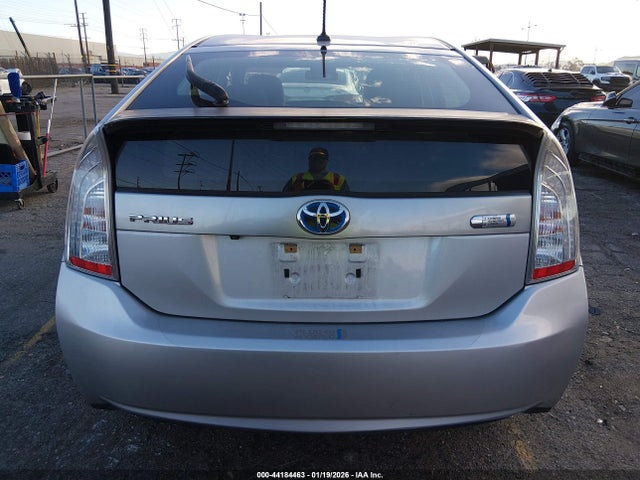 Toyota PRIUS PLUG-IN 2015 JTDKN3DPXF3073922 Image 17