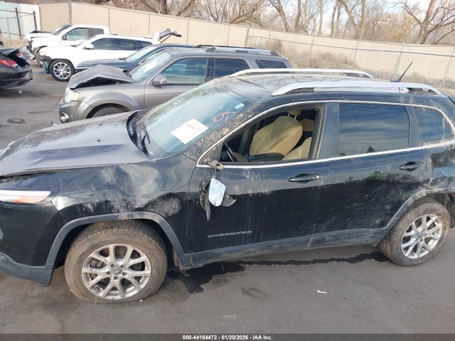 1C4PJLCS1FW793423 Jeep Cherokee Latitude