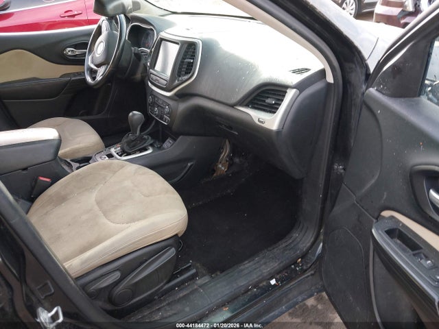 1C4PJLCS1FW793423 Jeep Cherokee Latitude