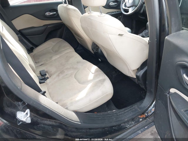 1C4PJLCS1FW793423 Jeep Cherokee Latitude