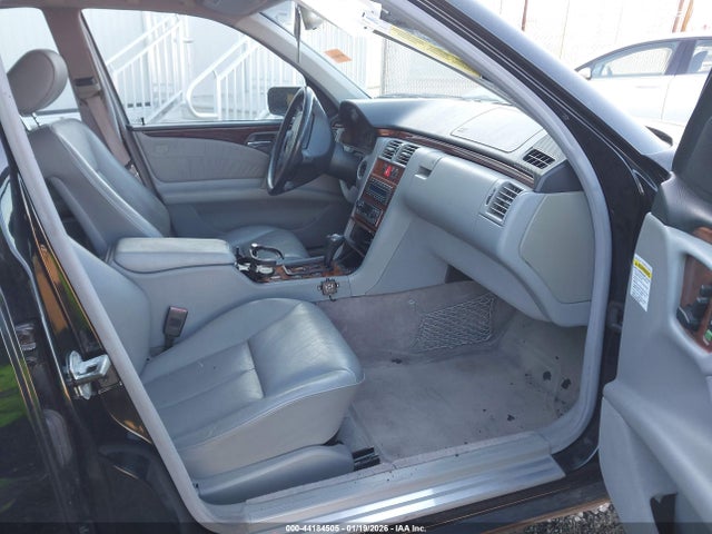 1999 MERCEDES-BENZ E 320 WDBJF65H7XA767397 Photo 4