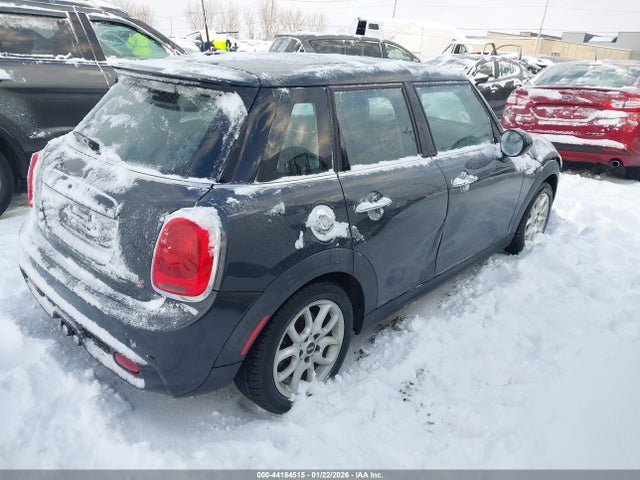 2015 MINI HARDTOP WMWXU3C57F2B66671 Photo 3