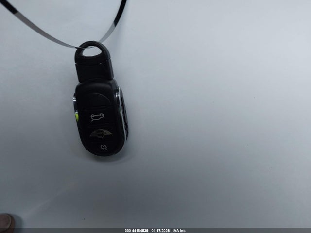 2017 MINI CLUBMAN WMWLU5C55H2C46449 Photo 10