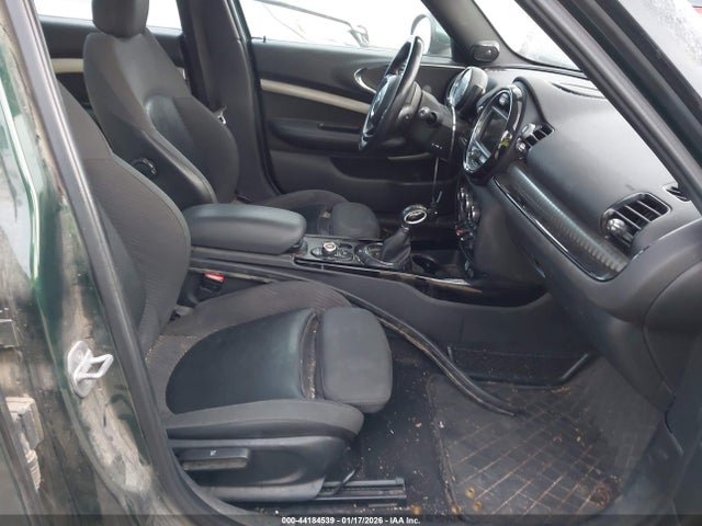 2017 MINI CLUBMAN WMWLU5C55H2C46449 Photo 4