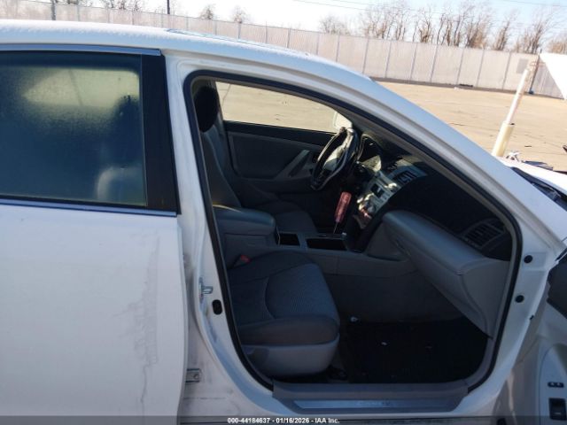 2011 TOYOTA CAMRY 4T1BF3EK5BU767515 Photo 4