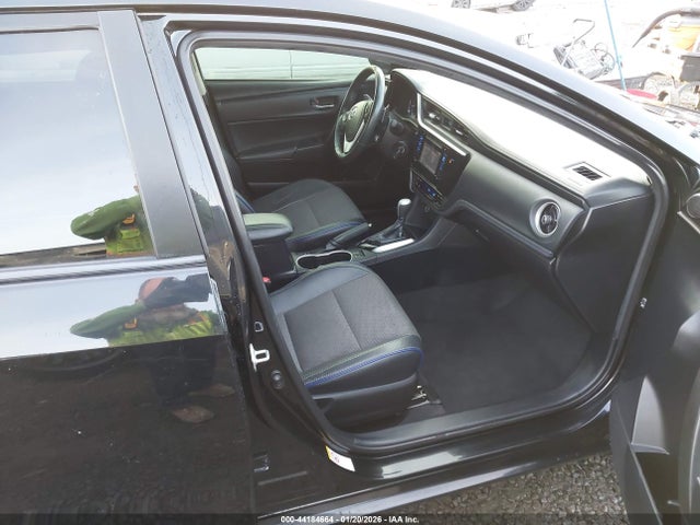 2T1BURHE5KC132343 Toyota COROLLA SE