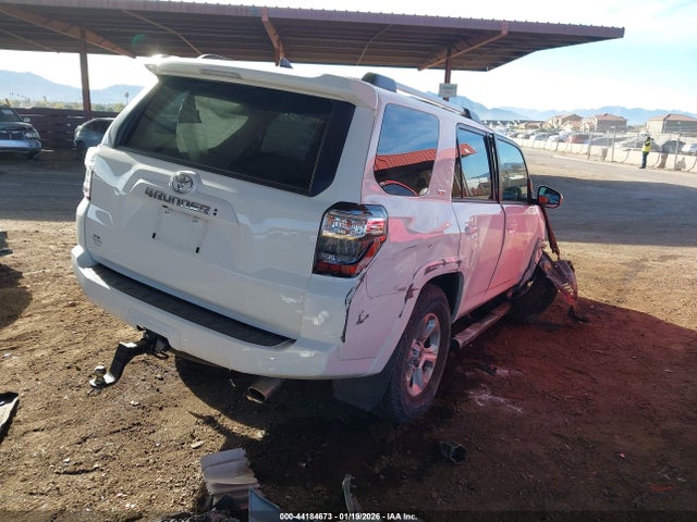2022 TOYOTA 4RUNNER JTEMU5JR6N6035190 Photo 3