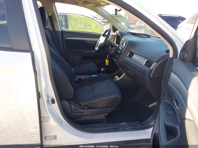 2016 MITSUBISHI OUTLANDER JA4AD2A35GZ008589 Photo 4