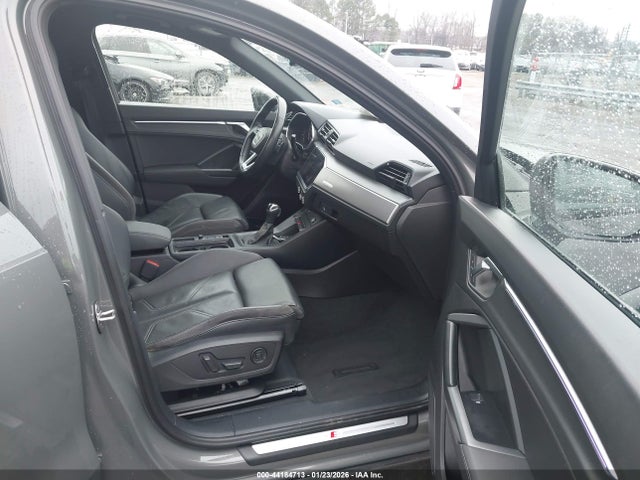 2021 AUDI Q3 WA1EECF35M1088581 Photo 4