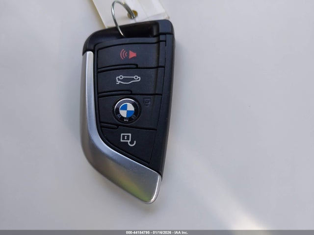 5UXTR7C54KLF31711 BMW X3 Sdrive30i