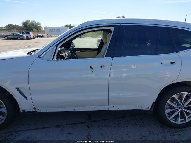 5UXTR7C54KLF31711 BMW X3 Sdrive30i
